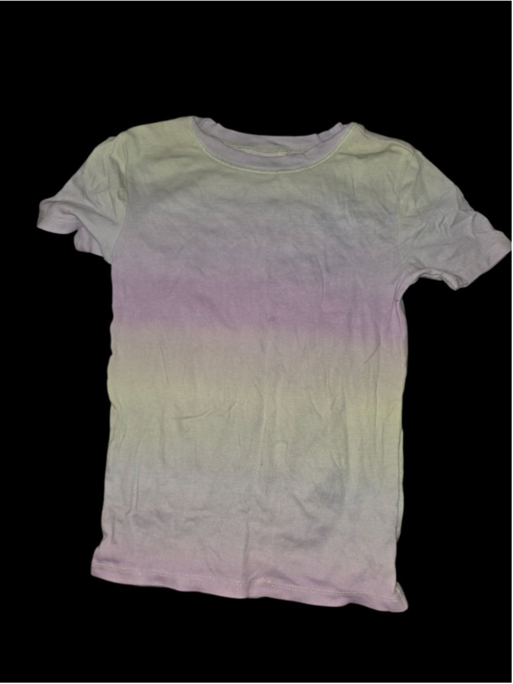 9/8/115. Old Navy Unisex Kids Shirt(PRICE IS FIRM IF YOUR JUST BUYING THIS ITEM)